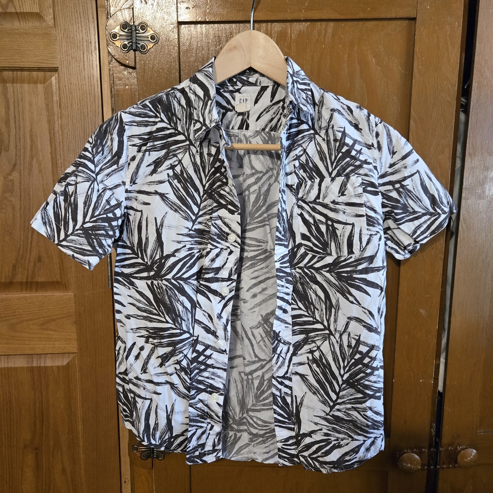 GAP Black and White Palm Print Button Down Shirt Kids Size 12